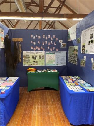 A WDFW fair booth